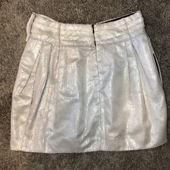 White Sequin Mini Skirt - Picture 2 of 4